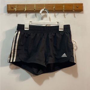Xs Adidas women’s shorts.